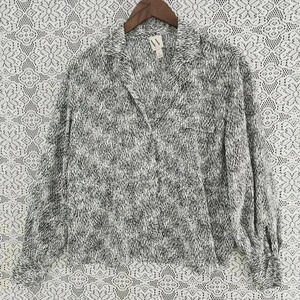 Worthington pattern button down long sleeve chiffon blouse M